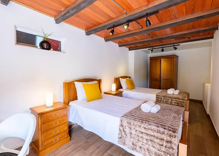 Sleep Among The Bananas! Rustic With Trails At Your Doorstep *