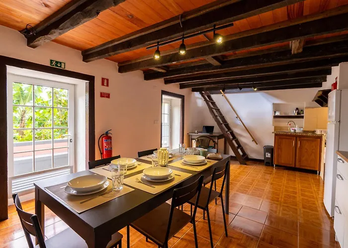 Sleep Among The Bananas! Rustic With Trails At Your Doorstep 蓬他达维托亚