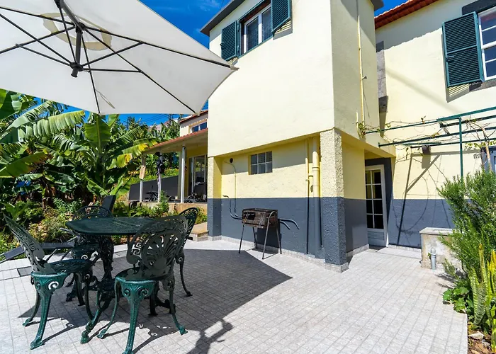 Sleep Among The Bananas! Rustic With Trails At Your Doorstep 蓬他达维托亚